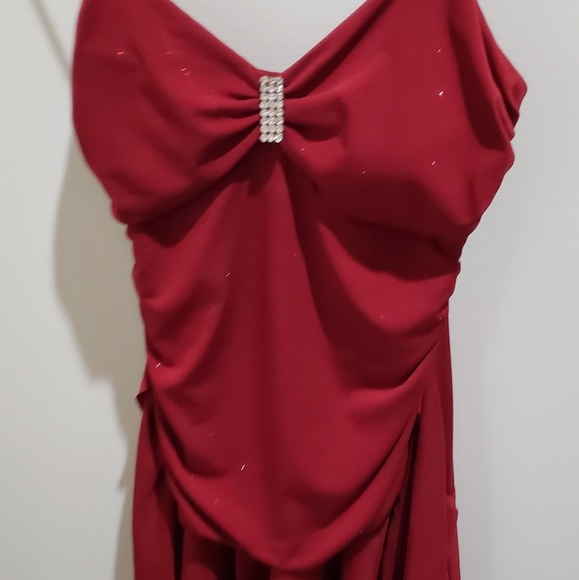 Formal dress - Picture 2 of 6